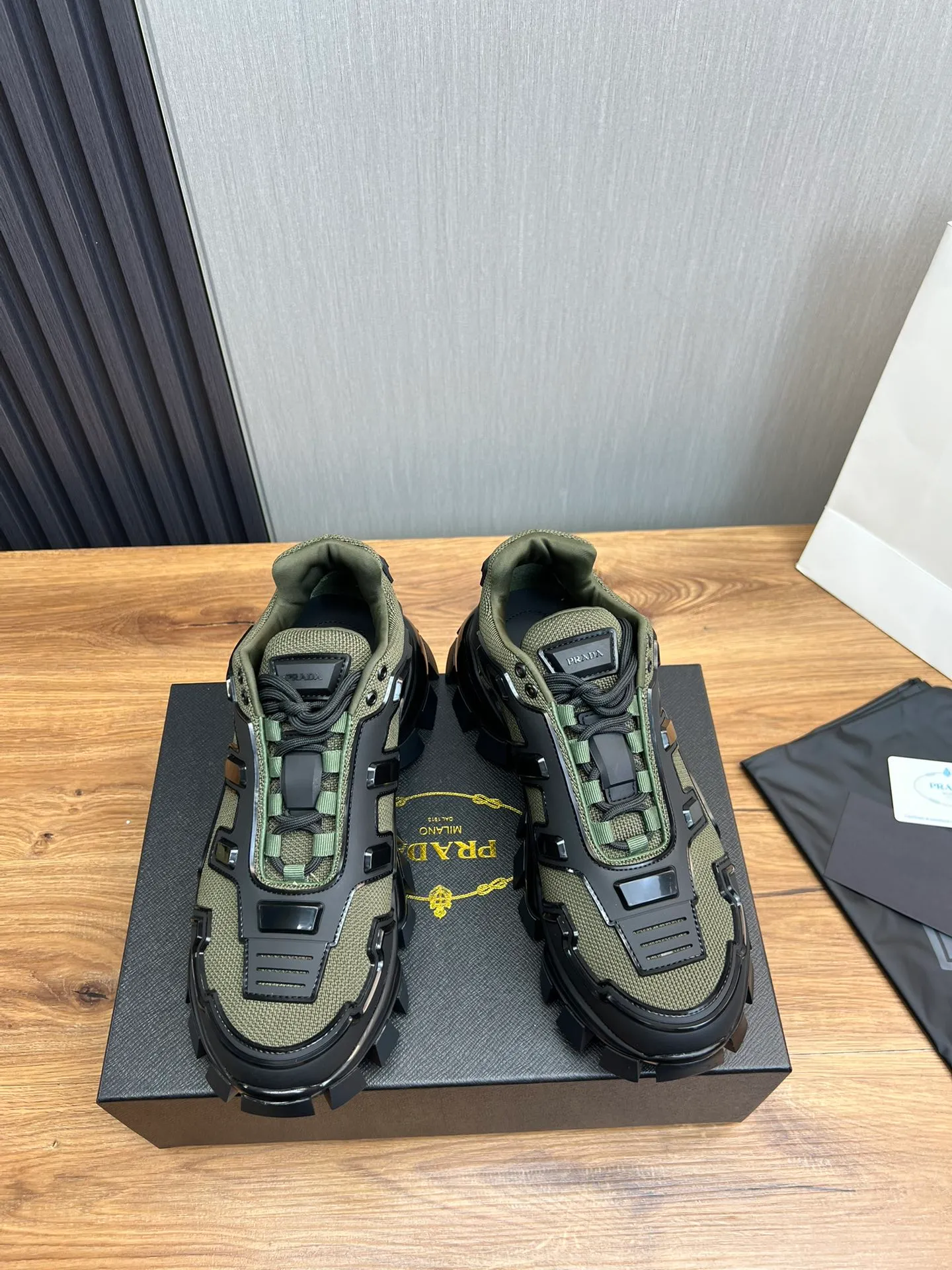 Men's shoes 💰620💰 [PRADA] Hot-selling thick-soled shoes 🔥 Available all year round ✔️Official website synchronization Original fly-knit film fabric + cowhide lining, 1⃣️:1⃣️reproduction, original sole, 38-45 (45 made to order, non-refundable)